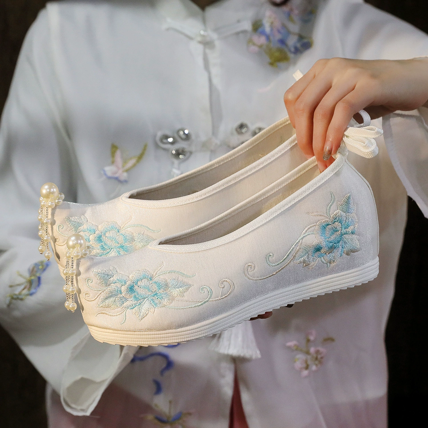 [Double Lotus] 2024 Весна новая обувь ханьфу студентка старинный стиль женский подходящий жилет юбка обувь ханьфу Женская