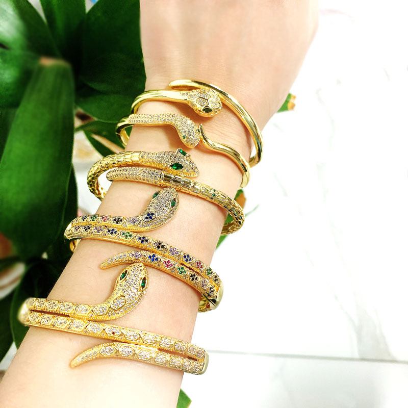 Exaggerated Punk Snake Diamond-embedded Cold Wind Bracelet display picture 1