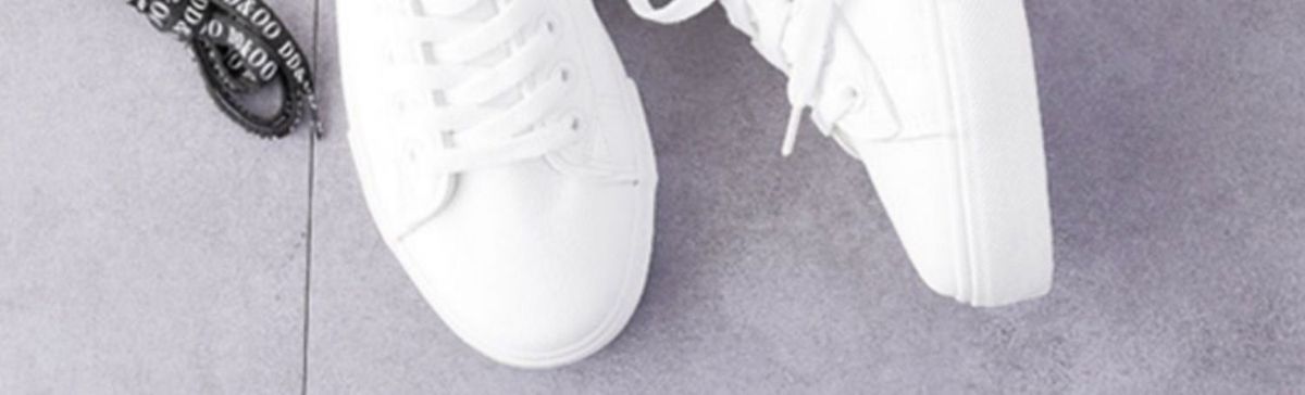 Baskets blanches pour femmes 2025, nouvelles chaussures plates d'été assorties à une robe, en cuir souple, décontractées et polyvalentes._voghion.com