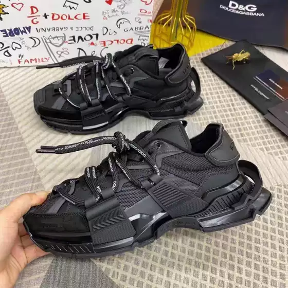 Cross-Border Exclusive European Station Paris Dad Shoes Thick Sole Height Increasing Sports Breathable Casual Fashion Retro Men's Shoes DG