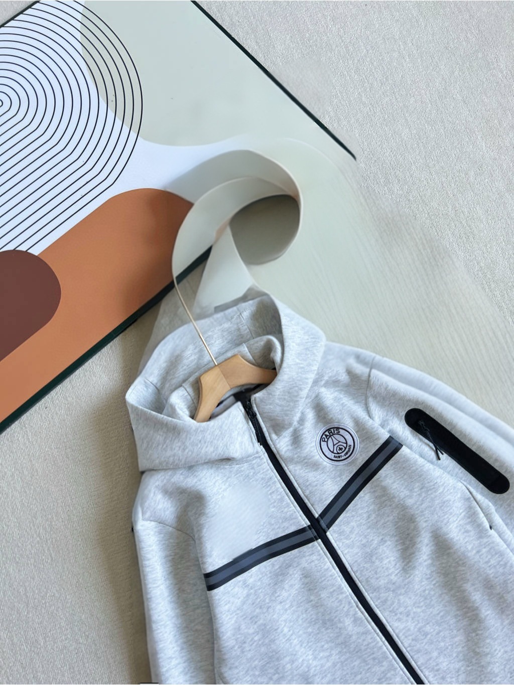 Top.light gray / M