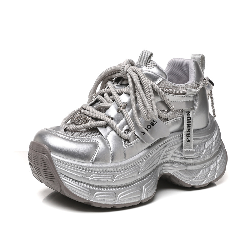 Giày sneaker nữ đế dày chunky mặt lưới thoáng khí, tăng chiều cao bên trong, đính đá rhinestone thời trang — Màu be