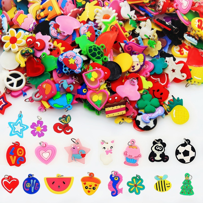 批发卡通大混装吊坠PVC软胶 圣诞挂件装饰品Loom bands彩虹皮筋配