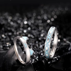 项链;戒指;手链