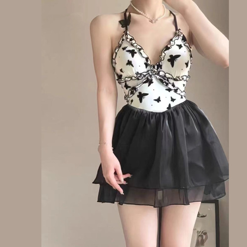 Special offer clearance sale, no returns or exchanges. Women's dress-style one-piece swimsuit, belly-covering, slimming, pure and desirable style, student-friendly, for hot spring resort vacation wholesale.