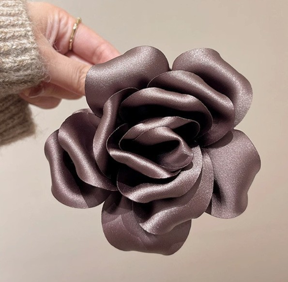 Coffee crab pin, flowered
