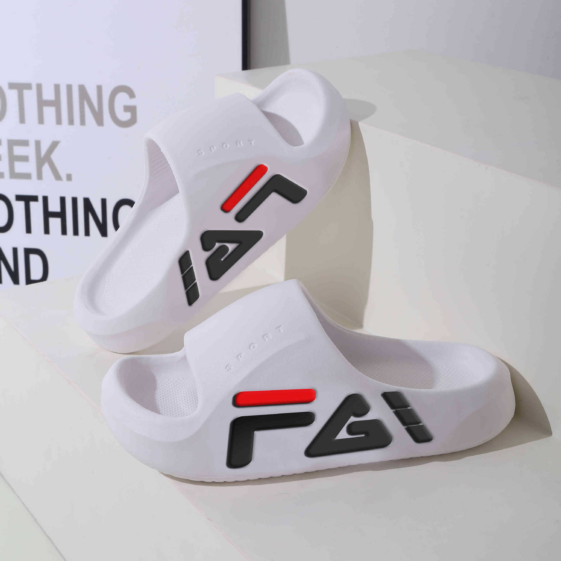 2024 zapatillas de hombre de verano interior ligero pedazo de mierda no olor a los pies se puede usar fuera anti-deslizante zapatillas deportivas de baloncesto