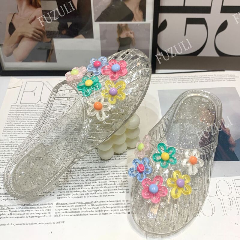 Xiaohongshu's Popular Crystal Shoe Decorations, Women's Floral Crystal Sandals, Floral Slippers, Korean Jelly Shoes, Clogs