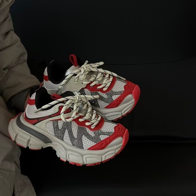 Zapatos de papá para niños zapatos deportivos para correr para niños primavera y otoño 2026 nuevos zapatos de red para niños grandes zapatos casuales transpirables para chicas