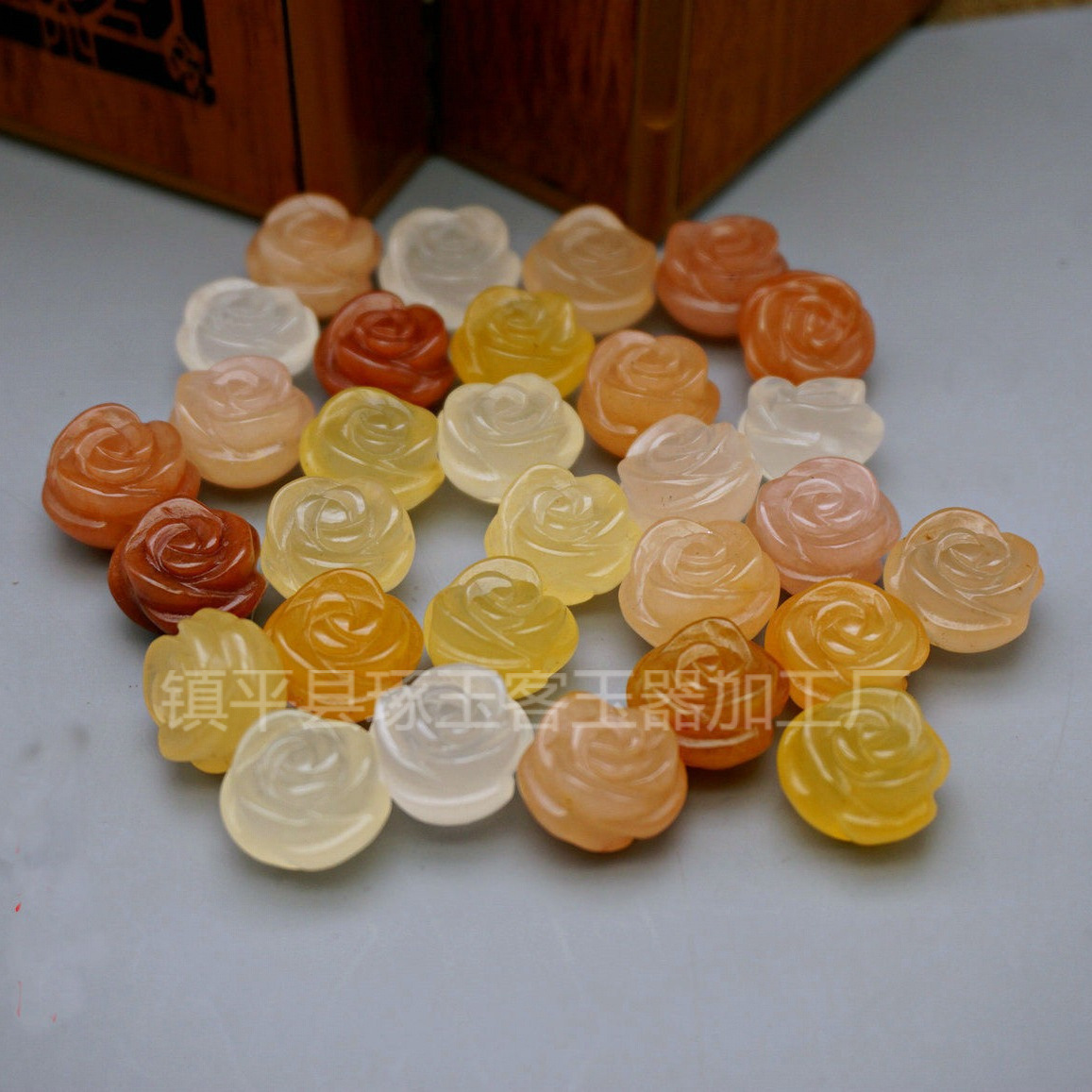 玉石新疆戈壁金丝玉东陵玉玫瑰花配件 DIY手链项链散珠批发
