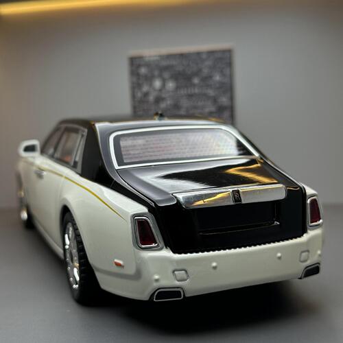 Chezhi alloy car model 1:18 Rolls Phantom sound pull back light toy car music model ornaments collection