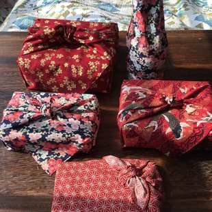 Japanese-Style Gift Wrapping Cloth, Cherry Blossom Wrapping Cloth, Gold-Stamped New Year Red Wedding Gift Box