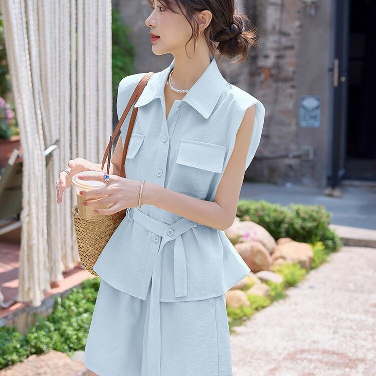 Fashionable Casual Professional Workwear Sleeveless Suit for Women in Summer, Cool and Stylish, with Tie-Waist and Age-Reducing Shorts