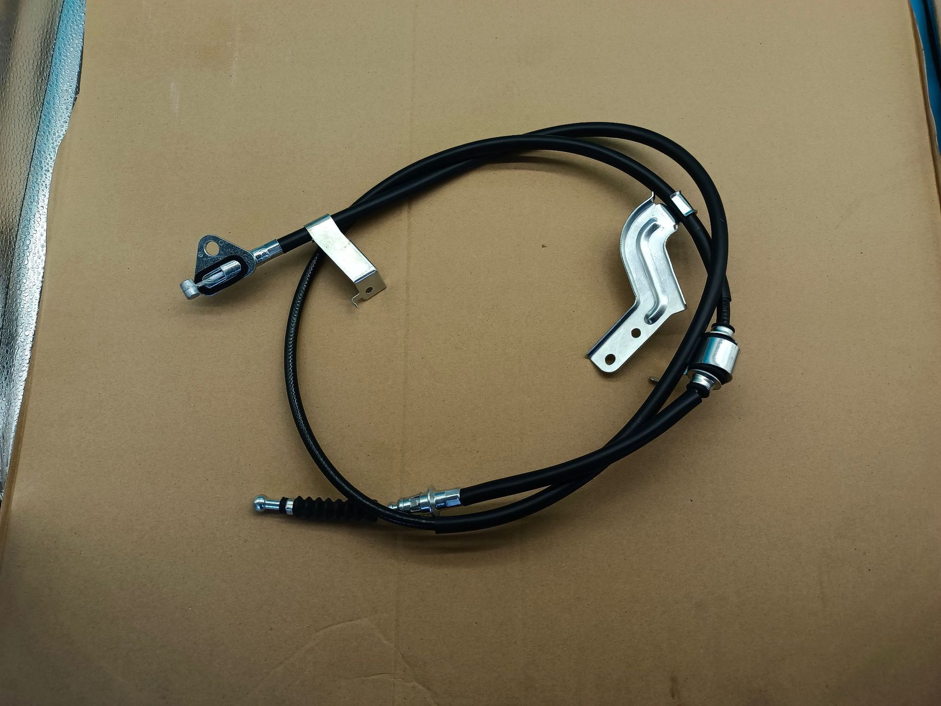 Suitable for Nissan 2011-2019 Sunny N17 Handbrake Cable Parking Cable Steel Wire Cable