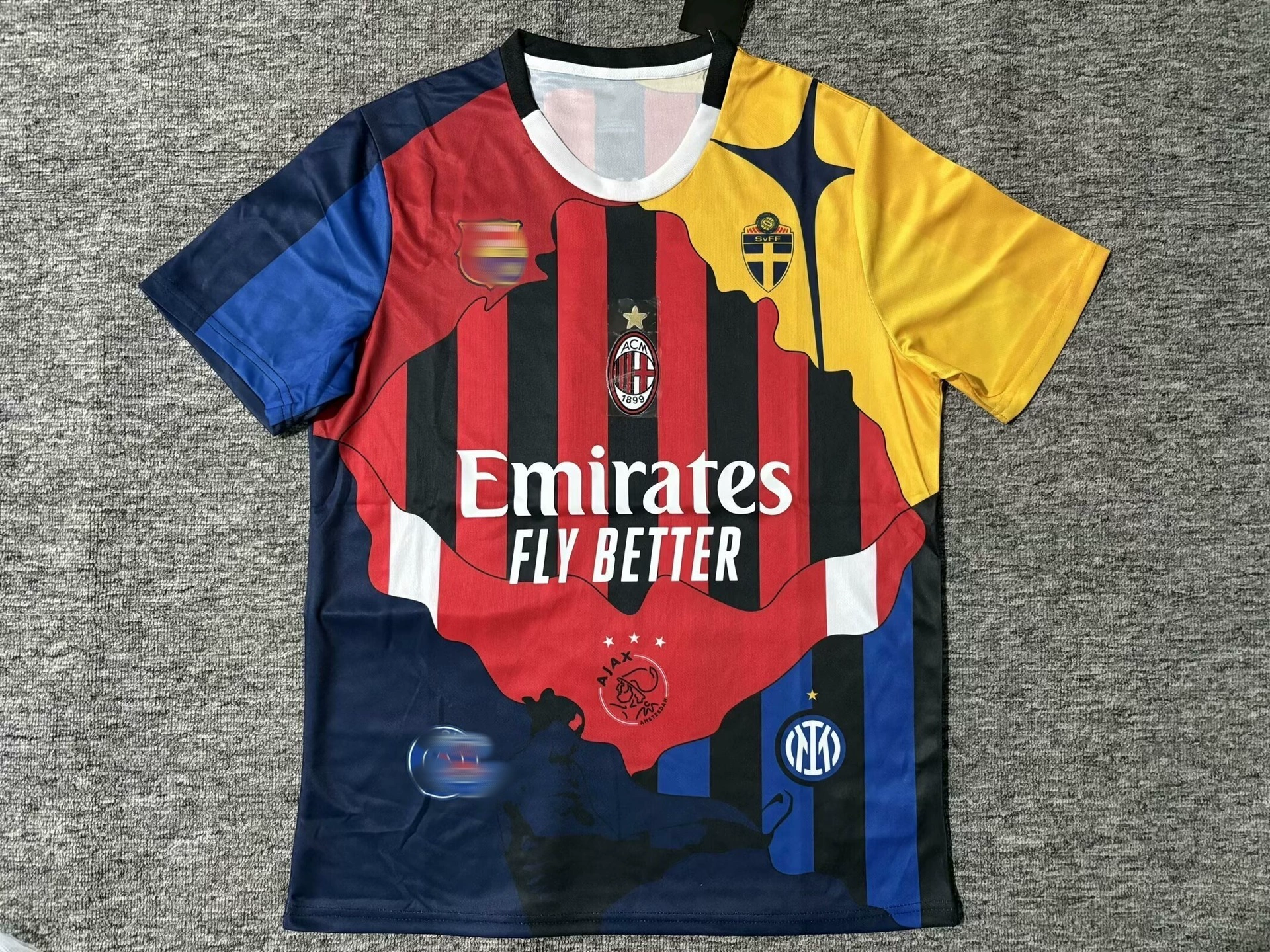 Коллекция футбольных футболок Barcelona Real Madrid Bayern Ajax Napoli Paris FC — разные дизайны, размеры S–XXL