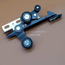 电梯门锁门锁厅门钩子锁CV55/60付门锁电梯配件门锁轮适用东芝