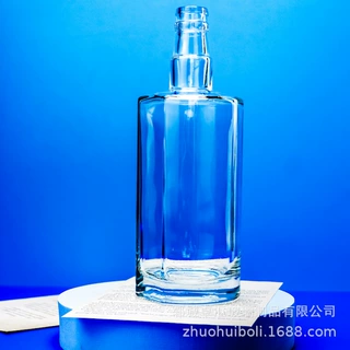 源头厂家订做500ml白酒玻璃瓶 切面圆柱形晶白料牙口伏特加洋酒瓶