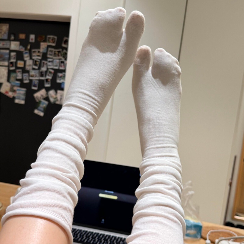 Women's Summer Thin Two-Toe Socks, Seamless White Split-Toe Socks, Breathable Sweat-Absorbing Calf Socks, Boot Socks
