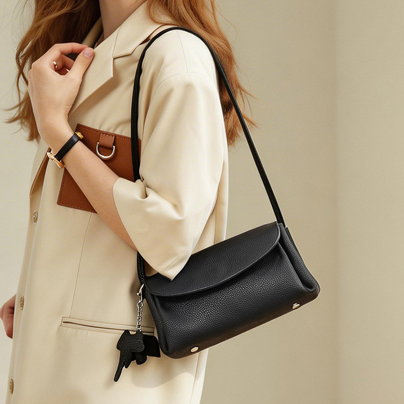 Women's Genuine Cowhide Small Square Shoulder Bag, Minimalist Phone Bag, Fashionable Versatile Luxury Crossbody Bag - Thumbnail 3