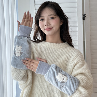 ��ͯ����Ů������һů���o�䱣ů��q��2023�¿������һ�w����