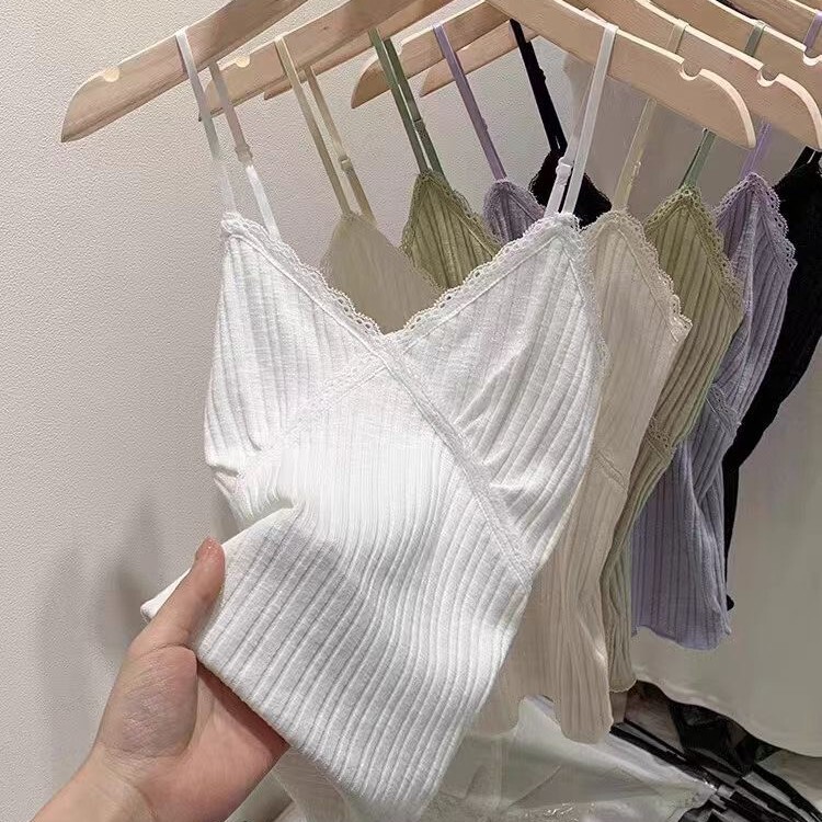 Zhao Lusi's Same Quality Version Lace V-Neck Popular Camisole Bottoming with Beautiful Back Without Coasters Zhao Lusi's Same Quality Version Lace V-Neck Popular Camisole Bottoming with Beautiful Back Without Coasters