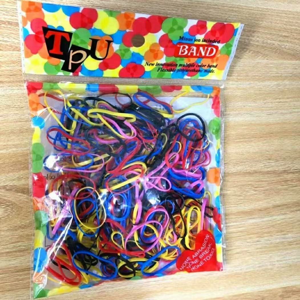 200 piezas de color negro
