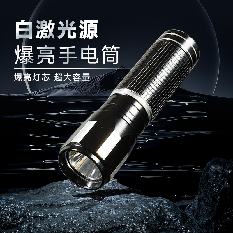 Mini linterna de luz super brillante tipo-c recargable con batería integrada con larga duración LED perlas para uso doméstico al aire libre