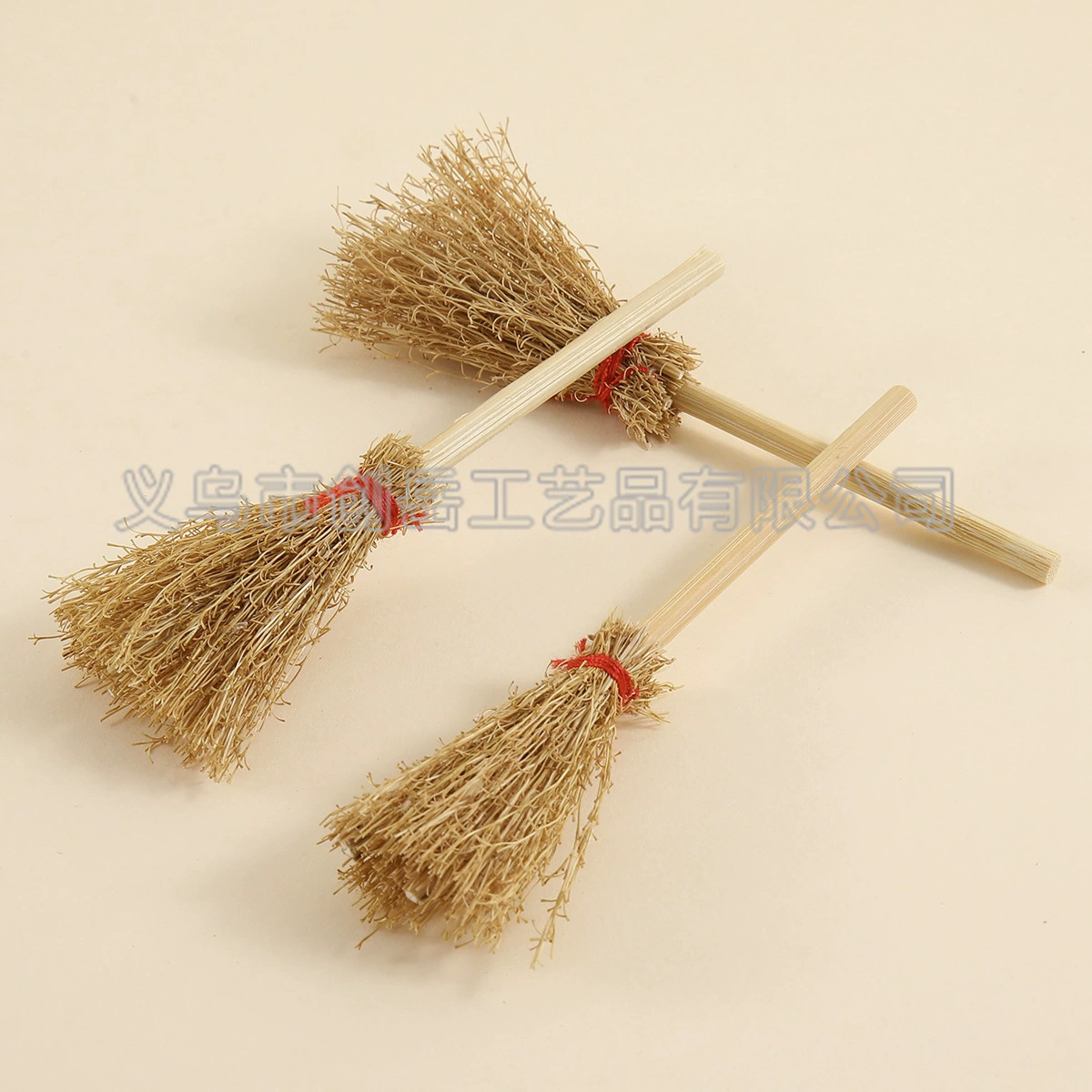 Small broom, toy, props with accessories, 10cm
