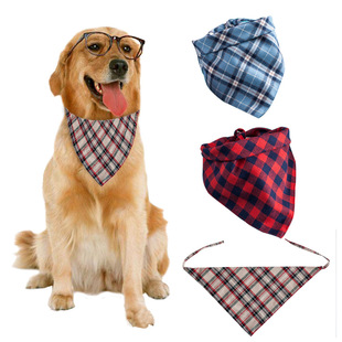 Christmas cat saliva towel triangle towel lace cotton plaid fashion saliva towel cat dog scarf Amazon outside