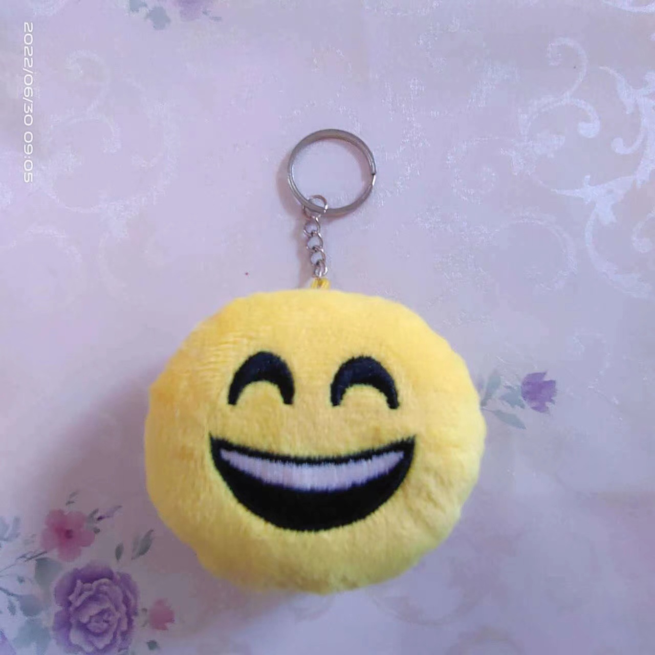 Juguetes de peluche transfronterizos pequeños emoticones colgantes mochilas llaves colgantes eventos de boda arrojar regalos colgantes al por mayor