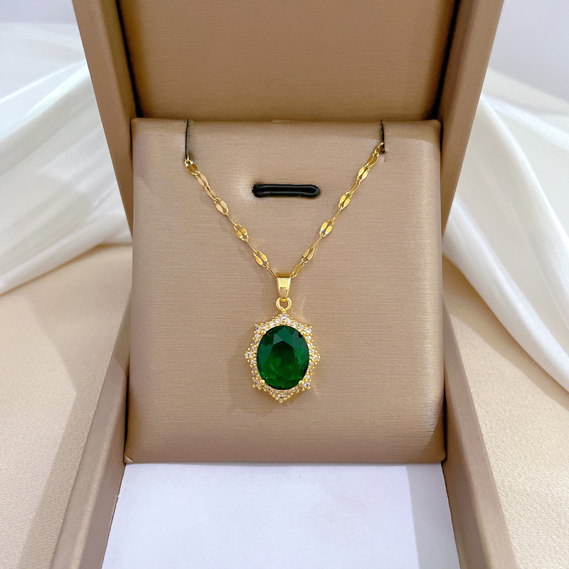 Parure collier et boucles d'oreilles marquise diamant banquet_voghion.com