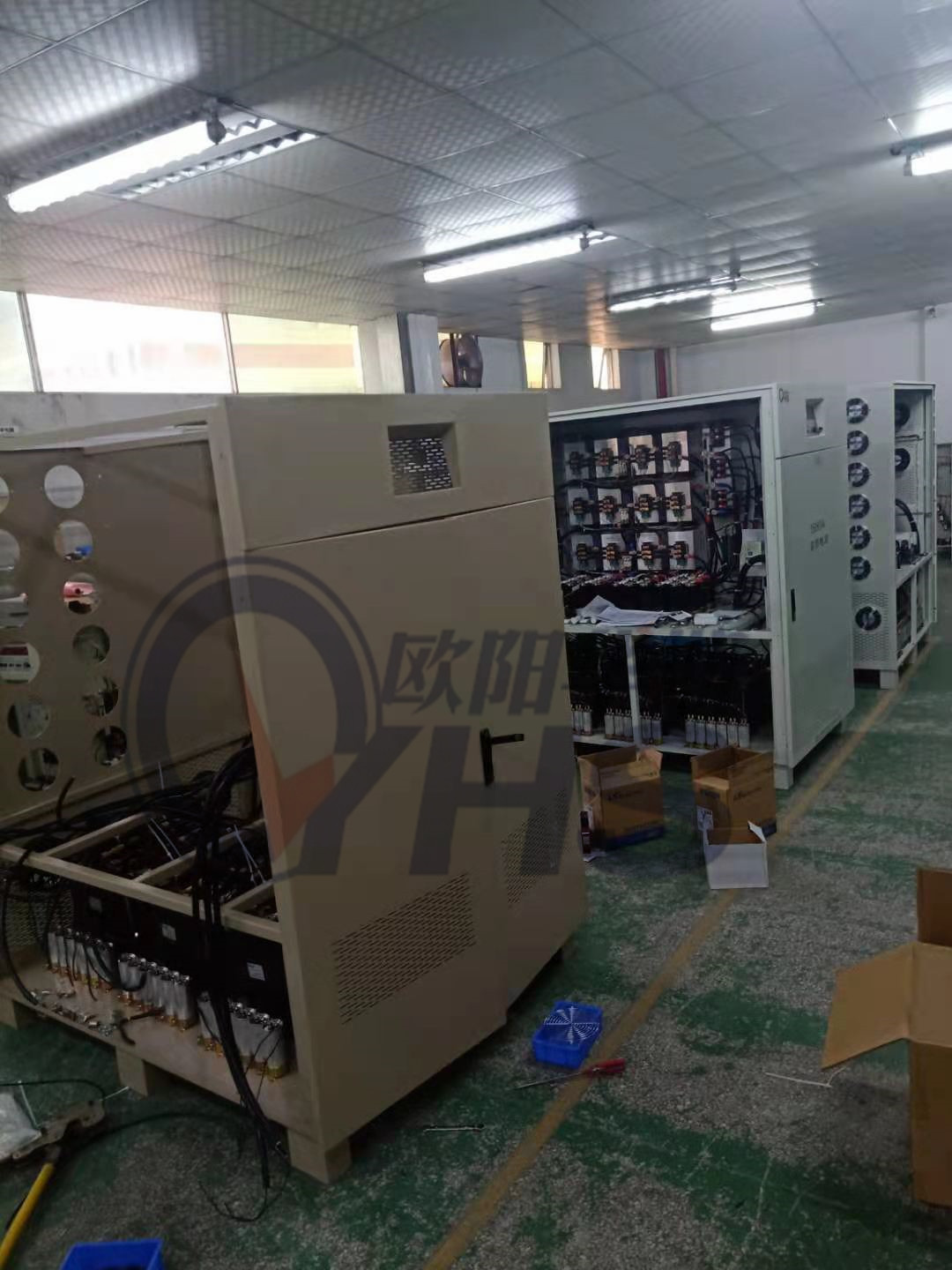 三相150KVA中频电源，输出400HZ，四路输出紧张备货中