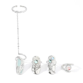 项链;耳环;戒指