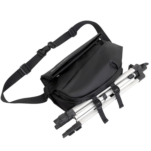 Upgraded version of magnetic buckle trendy brand fashion men's crossbody bag functional style cycling bag motorcycle back shoulder bag chest bag trendy