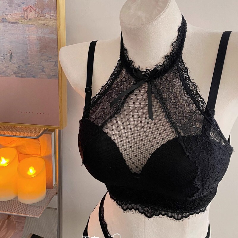 Flirty and Alluring Lingerie for Small Busts, Push-Up Bra for Women, Enhances Appearance, Covers Side Breasts, Halter Neck, Pure Desire, Sexy Lace Latex Bra