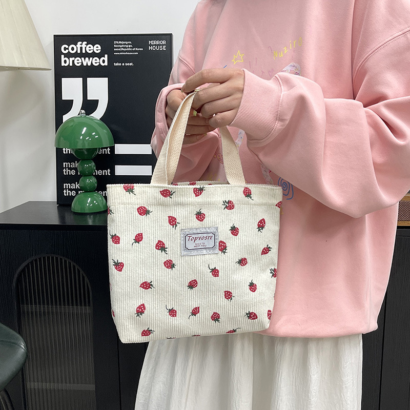 Bolso de mano con estampado de fresa de gran capacidad, pana, estilo coreano, bolso bento de moda, bolso de mujer de viaje para trabajadores de oficina