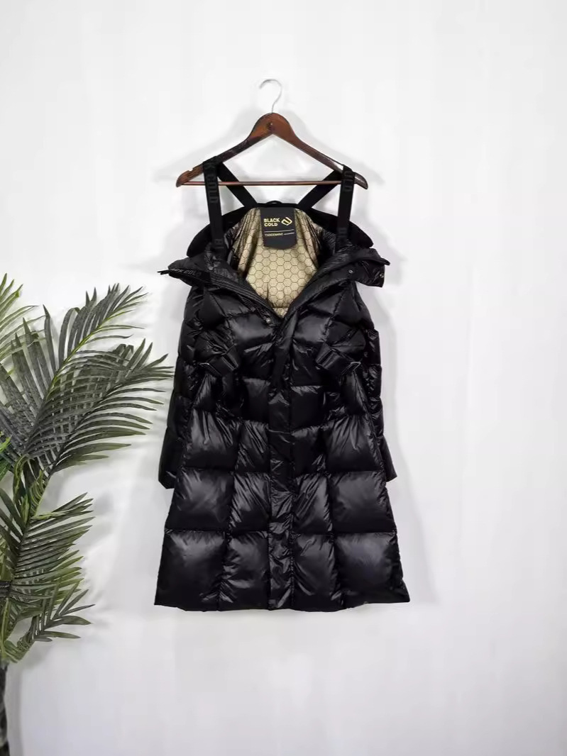 2024 invierno nuevo chaqueta de terciopelo negro para mujeres largas sobre la rodilla gorra de cintura delgada moda engrosada