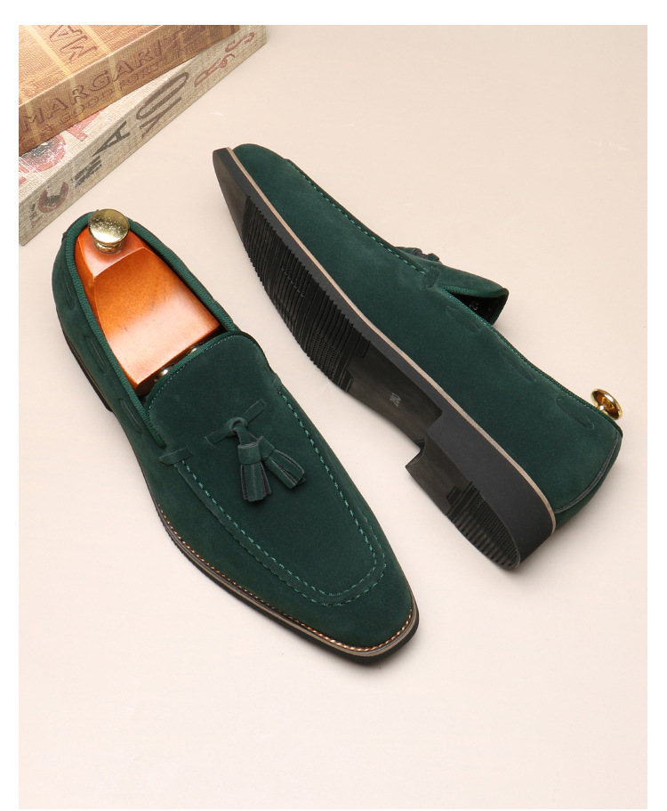 Mocassini con nappine da uomo, a punta, con piedini, casual, slip-on_voghion.com