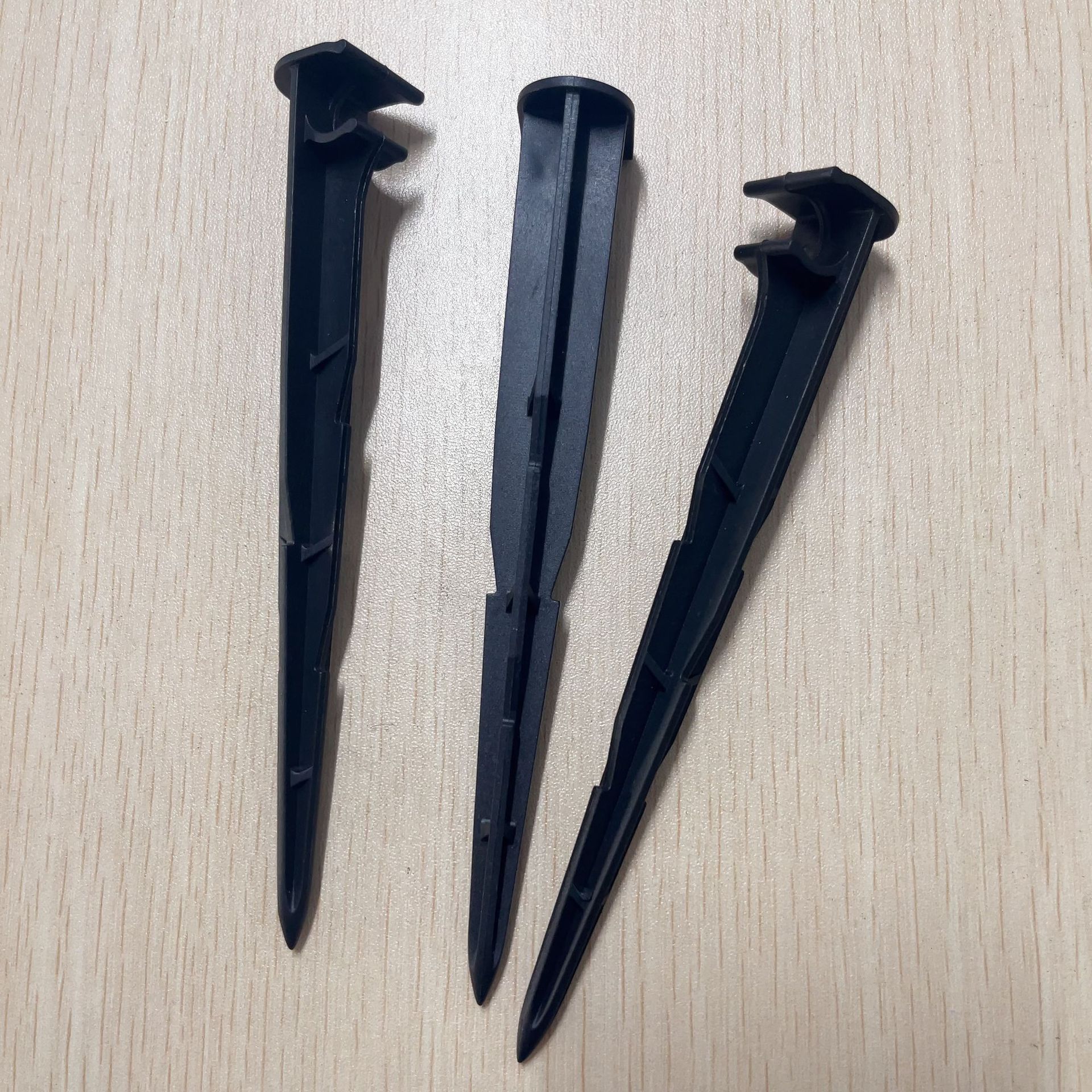 8 / 11 8 / 12 Soporte capilar 9 / 12mm soporte capilar varilla de inserción de tierra varilla fija de goteo accesorios de riego