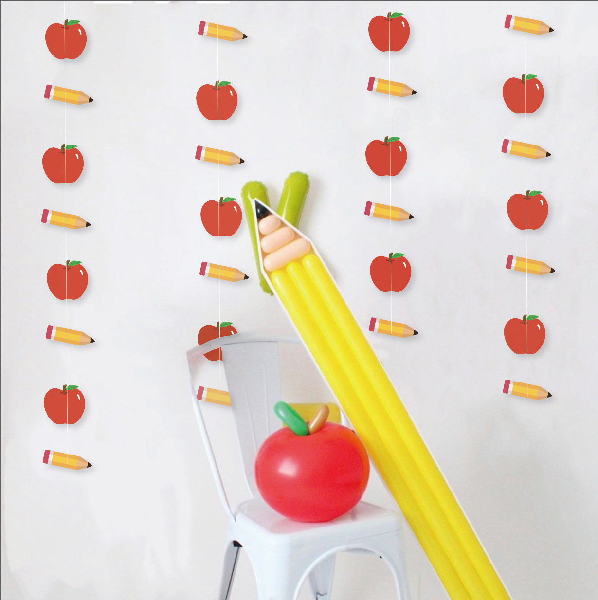 跨境新品开学季派对装饰 缝好苹果铅笔拉花返校开学典礼布置挂饰