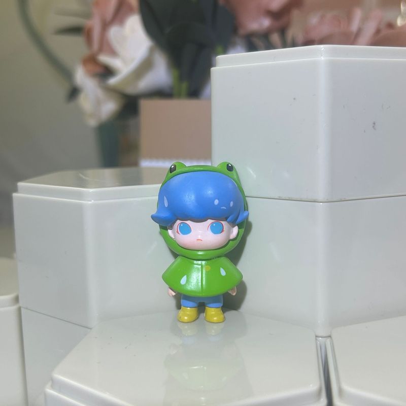 Dim Dimo モンキー ウィズ デュアル クリエイティブ ベイビー OO は、キーホルダー、携帯電話チェーン、キュートでトレンディなギフト オーナメントとして穴を開けることができます。|undefined