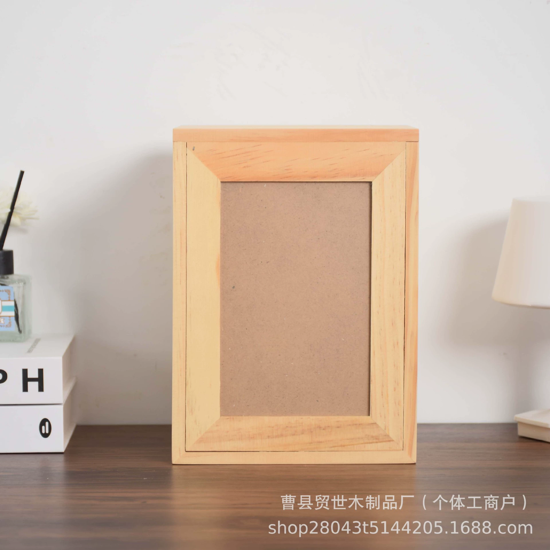 Спотовая деревянная пепел для домашних животных