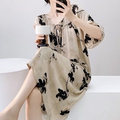 2025新型雲の綿の寝スカートの少女のカジュアルなゆったりしたパジャマの女性の春秋のタイプの甘い気質の家はやせています。