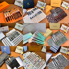 潮牌化粧ブラシセット頬紅アイシャドー散水ブラシ超柔らかい携帯化粧ブラシ美化粧ツール12本入り