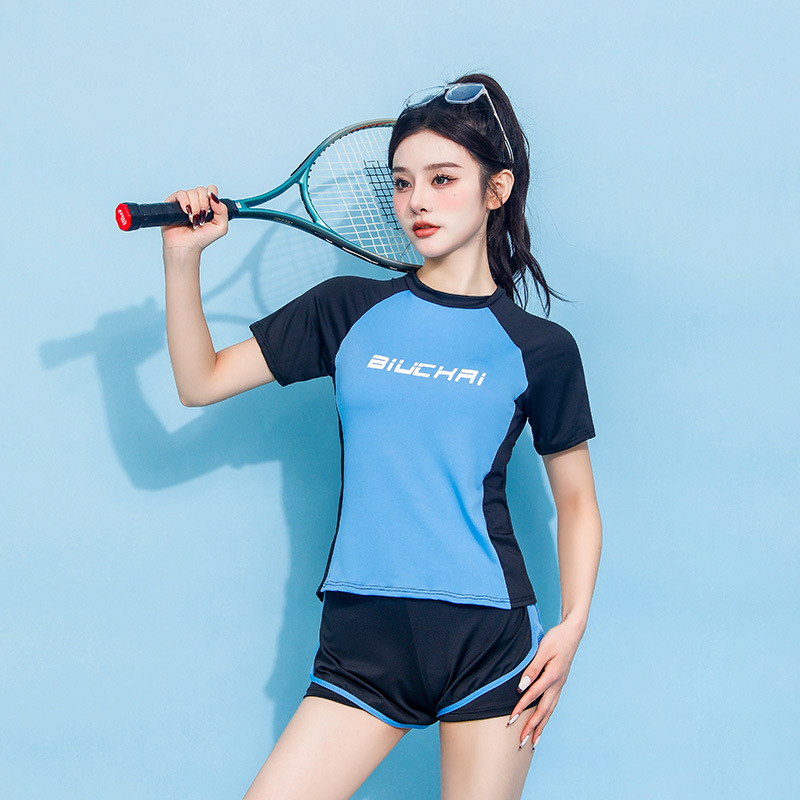 Deportes de dos piezas traje de baño de verano de las mujeres de dos piezas conjunto de adelgazamiento conservador estudiante traje de baño de vacaciones de primavera caliente al por mayor