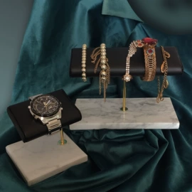 树脂工艺品;饰品展示架;收纳架