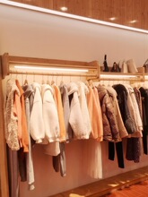 爱依服女装货架服装店展示架美丽穿时尚落地中岛挂衣架陈列架子