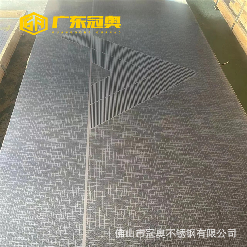 3.0厚铝板腐蚀交织纹太空灰饰板   居家精品房间门金属雕花中心板