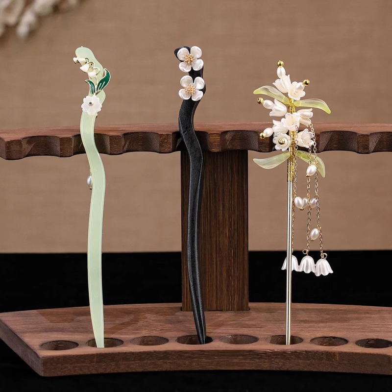 Nueva horquilla china 2025 nuevo estilo estilo antiguo horquilla mujer falda de cara de caballo de alta calidad estilo nacional horquilla de madera paso a paso horquilla tocado