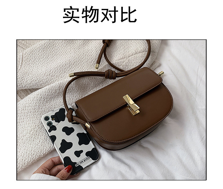 Retro Fashion Solid Color One-shoulder Saddle Small Square Bag Wholesale Nihaojewelry display picture 17